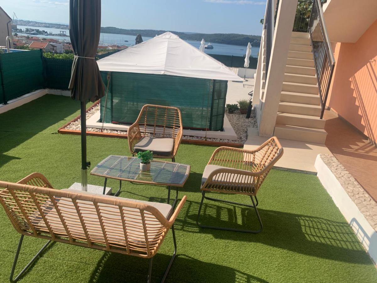 Apartments Villa Bella Vista Seget Trogir Bagian luar foto