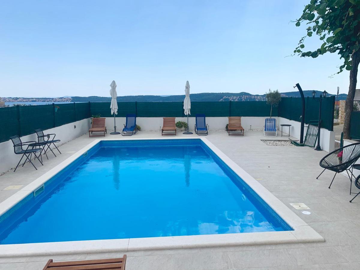 Apartments Villa Bella Vista Seget Trogir Bagian luar foto