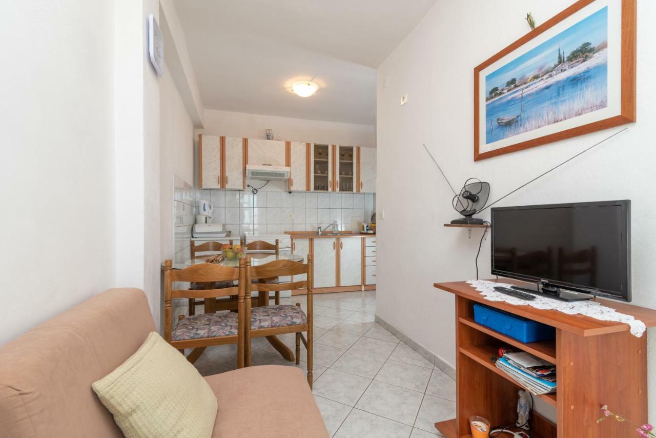 Apartments Villa Bella Vista Seget Trogir Bagian luar foto