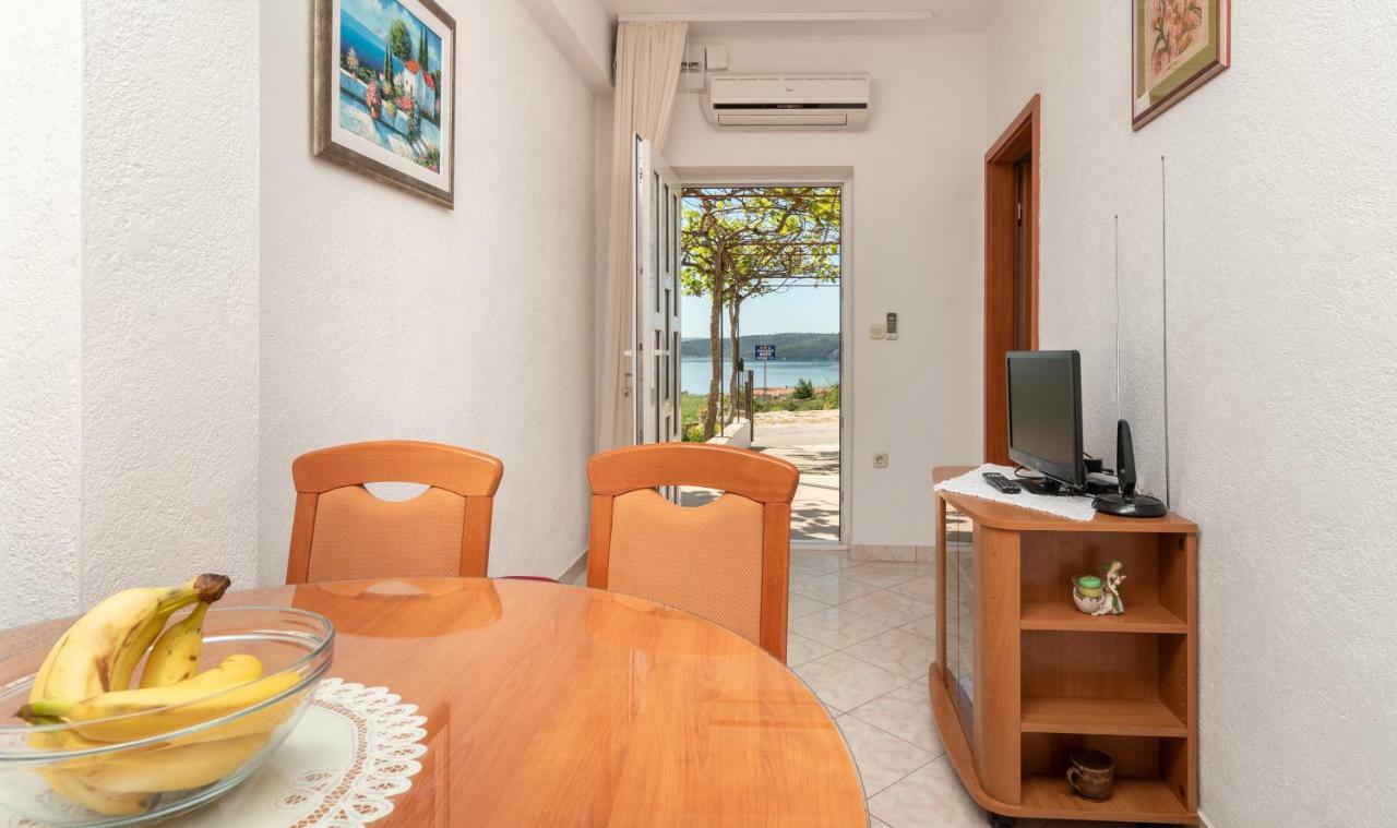 Apartments Villa Bella Vista Seget Trogir Bagian luar foto
