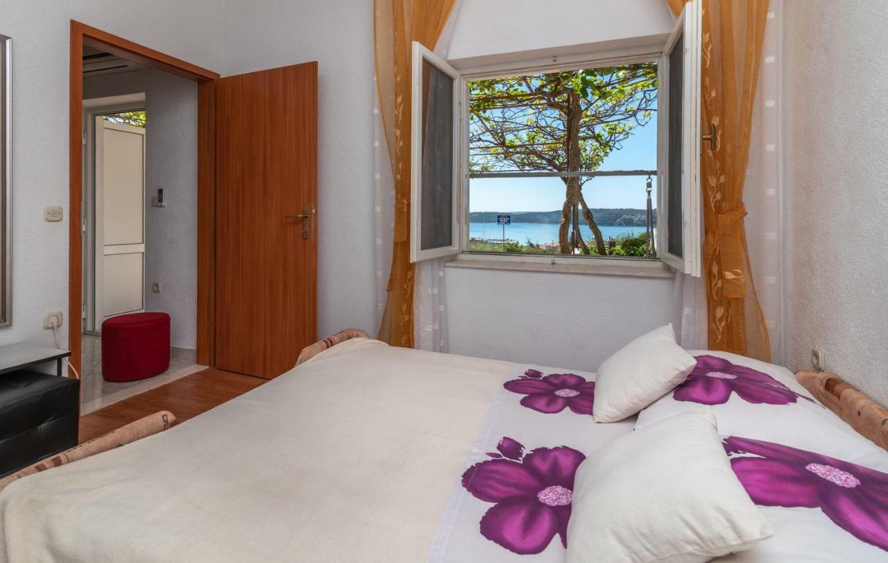 Apartments Villa Bella Vista Seget Trogir Bagian luar foto