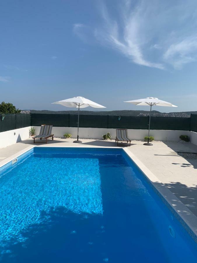 Apartments Villa Bella Vista Seget Trogir Bagian luar foto