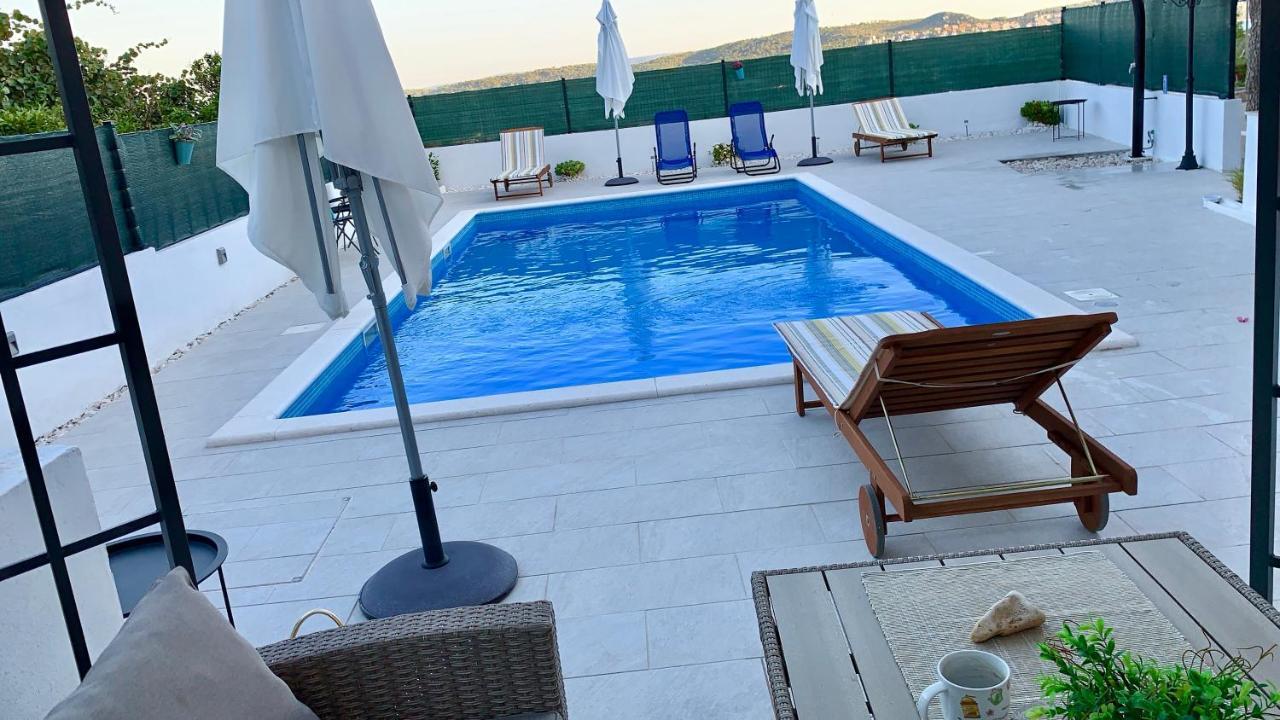 Apartments Villa Bella Vista Seget Trogir Bagian luar foto